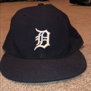 Detroit tigers fitted baseball cap